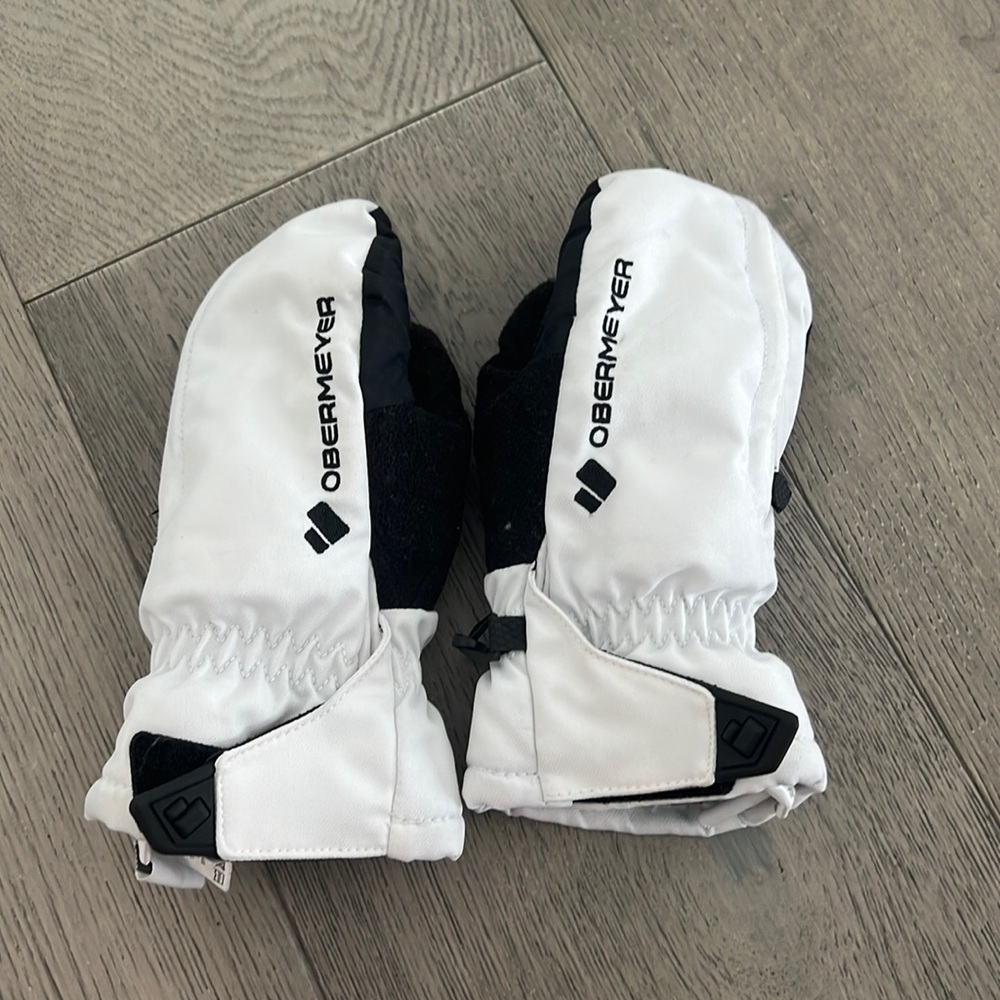 Kids size large obermeyer ski gloves